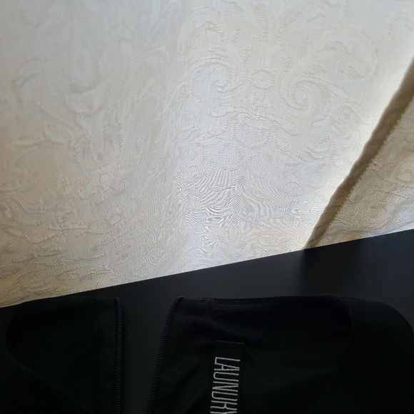 LAUNDRY SHELLI SEGAL...BEAUTIFUL DRESS.. - Picture 5 of 6